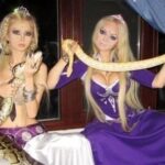 乌克兰母女三人整成芭比娃娃 网友直呼太逆天！