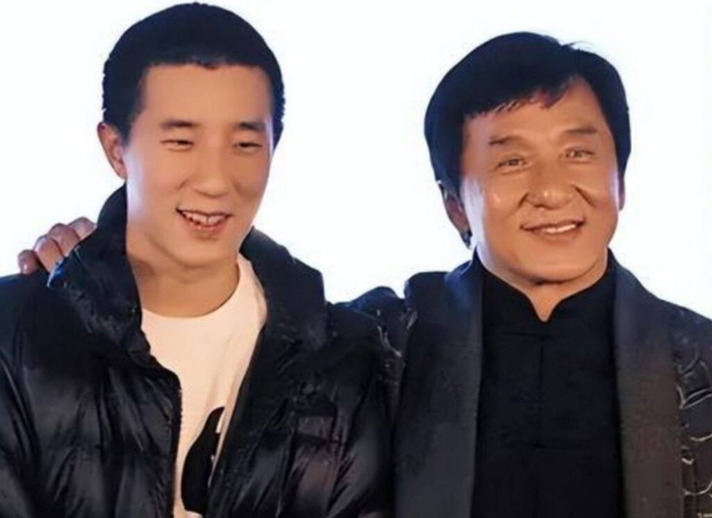 成龍自曝父子關係降至冰點　懊悔「一句話」讓房祖名斷絕聯絡
