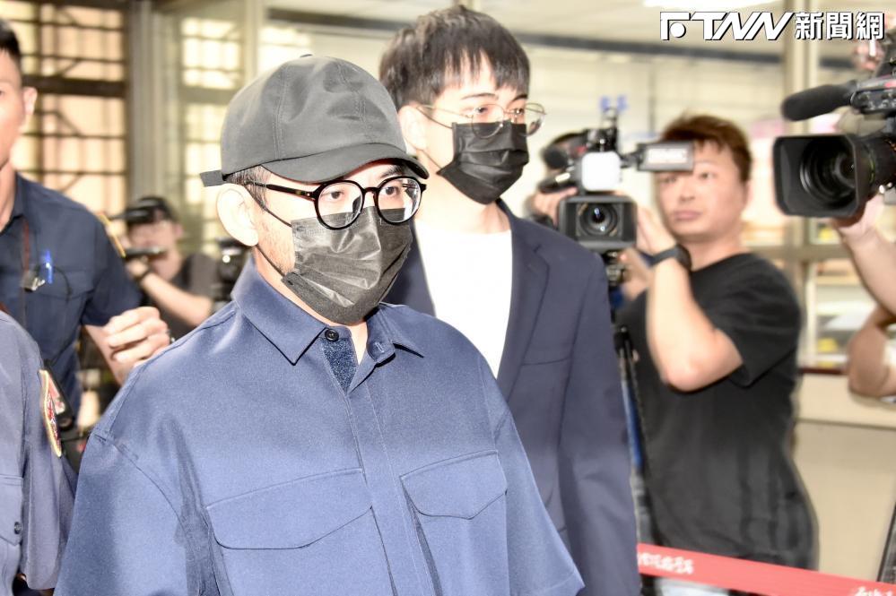 黃子佼二審獲緩刑仍不能出境！　高院裁定延長限制出境8月