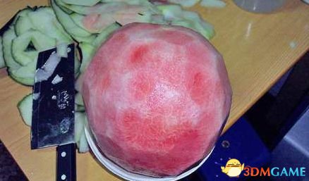 每日轻松一刻 天太热杭州地铁出现一大波乘凉族