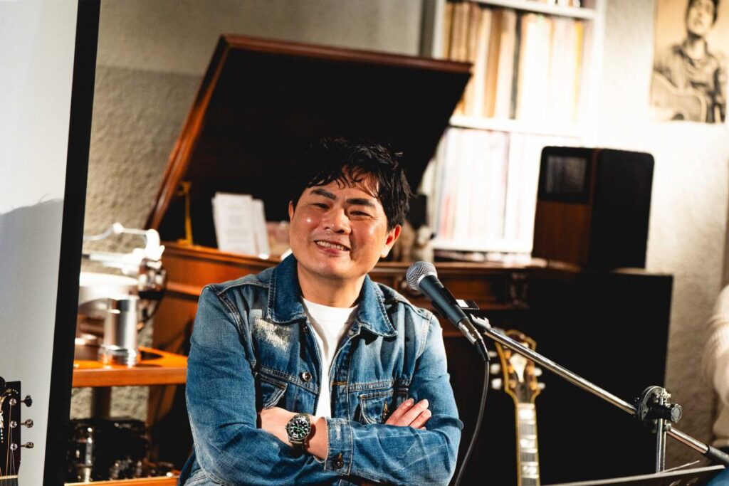 律師斜槓歌手獲金曲歌王！蘇明淵專輯靈感從訴訟案件而來　唱盡人生百態