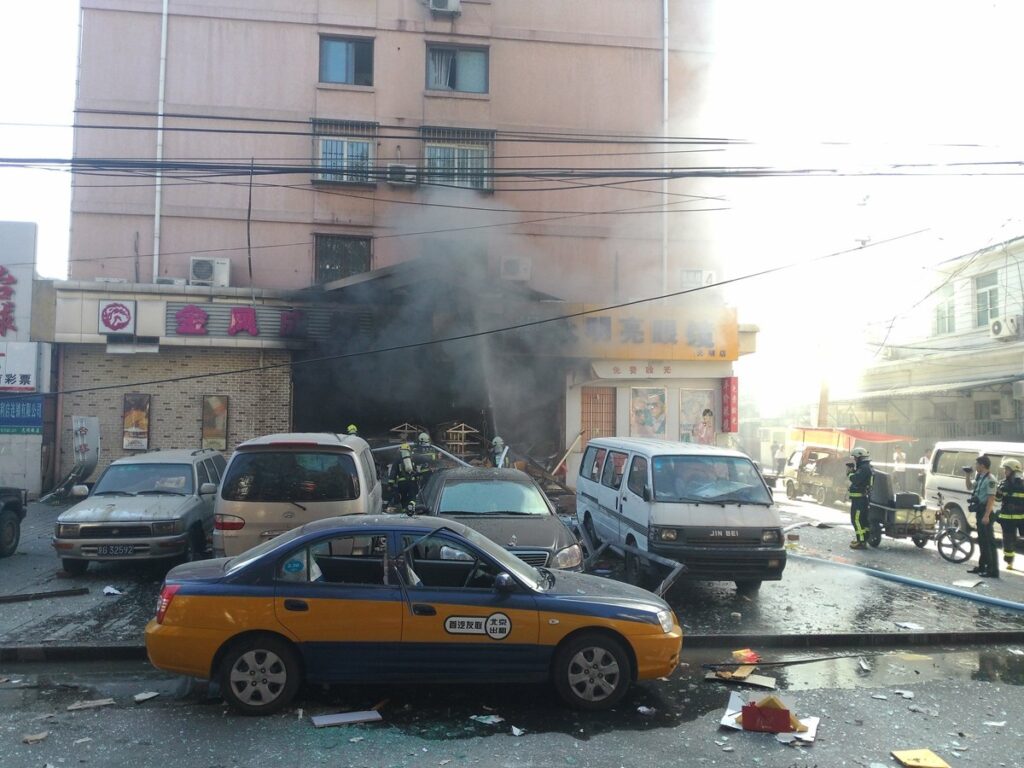 北京光明楼蛋糕店爆炸2死19伤 京城近来不太平