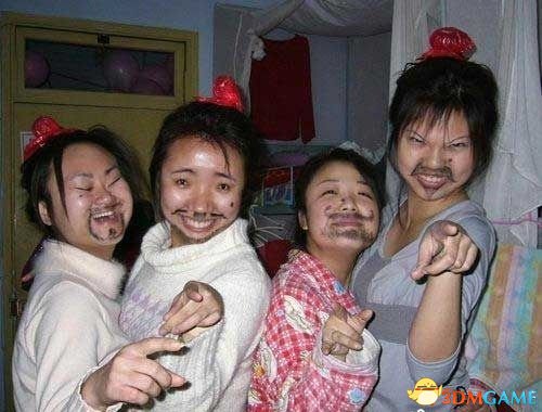 每日轻松一刻 陪酒女把五个小伙伴强奸了你懂的