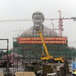 造价1.2亿宋庆龄雕像未完工即拆 河南宋基会被调查